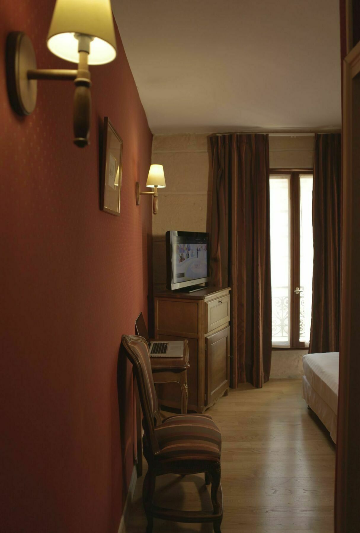 Hotel Europe Saint Severin-paris Notre Dame Paris